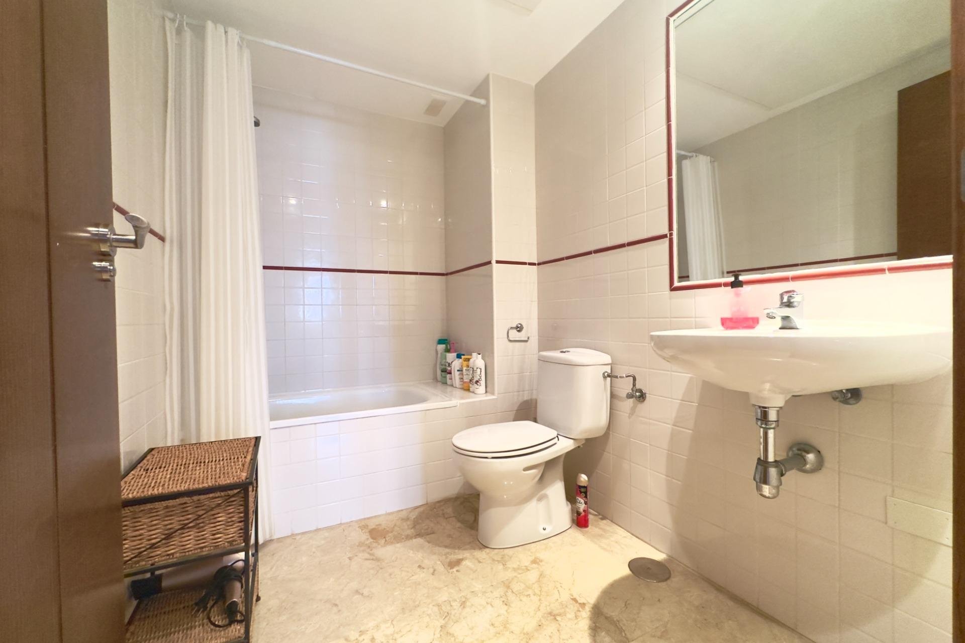 Resale - Apartment - Torrevieja - Punta Prima