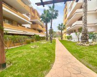 Resale - Apartment - Torrevieja - Punta Prima