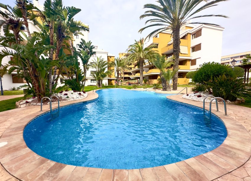 Resale - Apartment - Torrevieja - Punta Prima