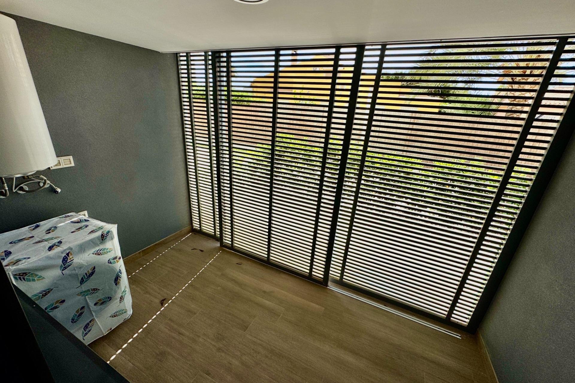 Resale - Apartment - Torrevieja - Punta Prima