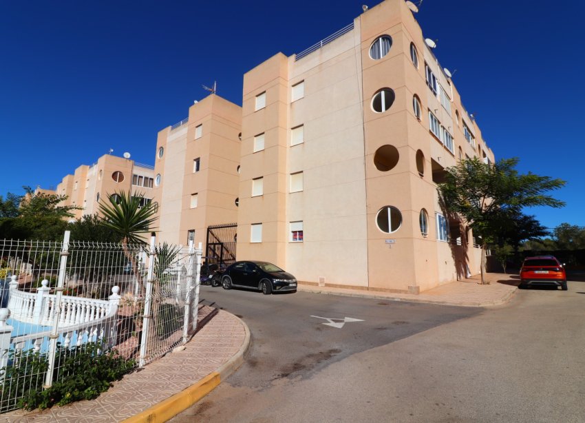 Resale - Apartment - Torrevieja - San Luis
