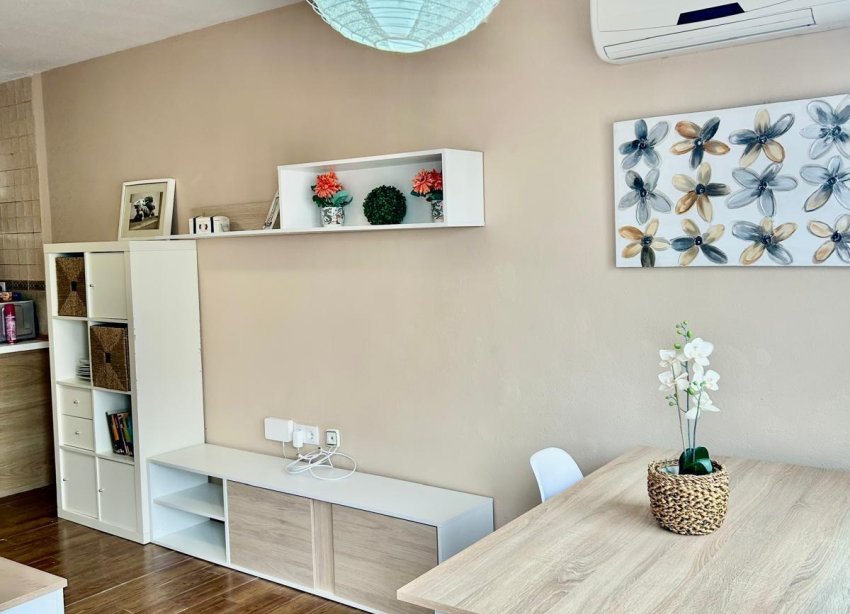 Resale - Apartment - Torrevieja - Sector 25