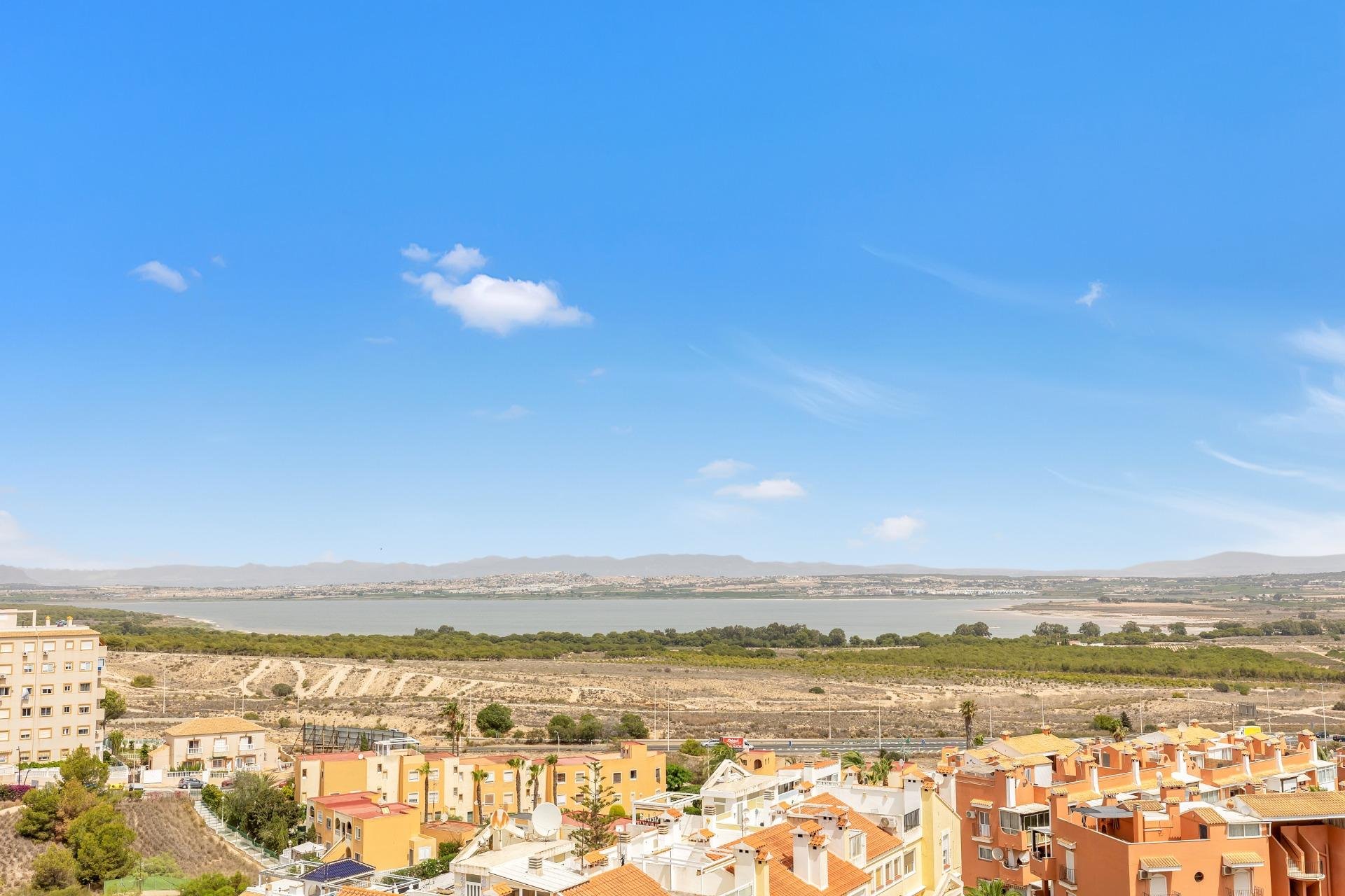 Resale - Apartment - Torrevieja - Torre la mata