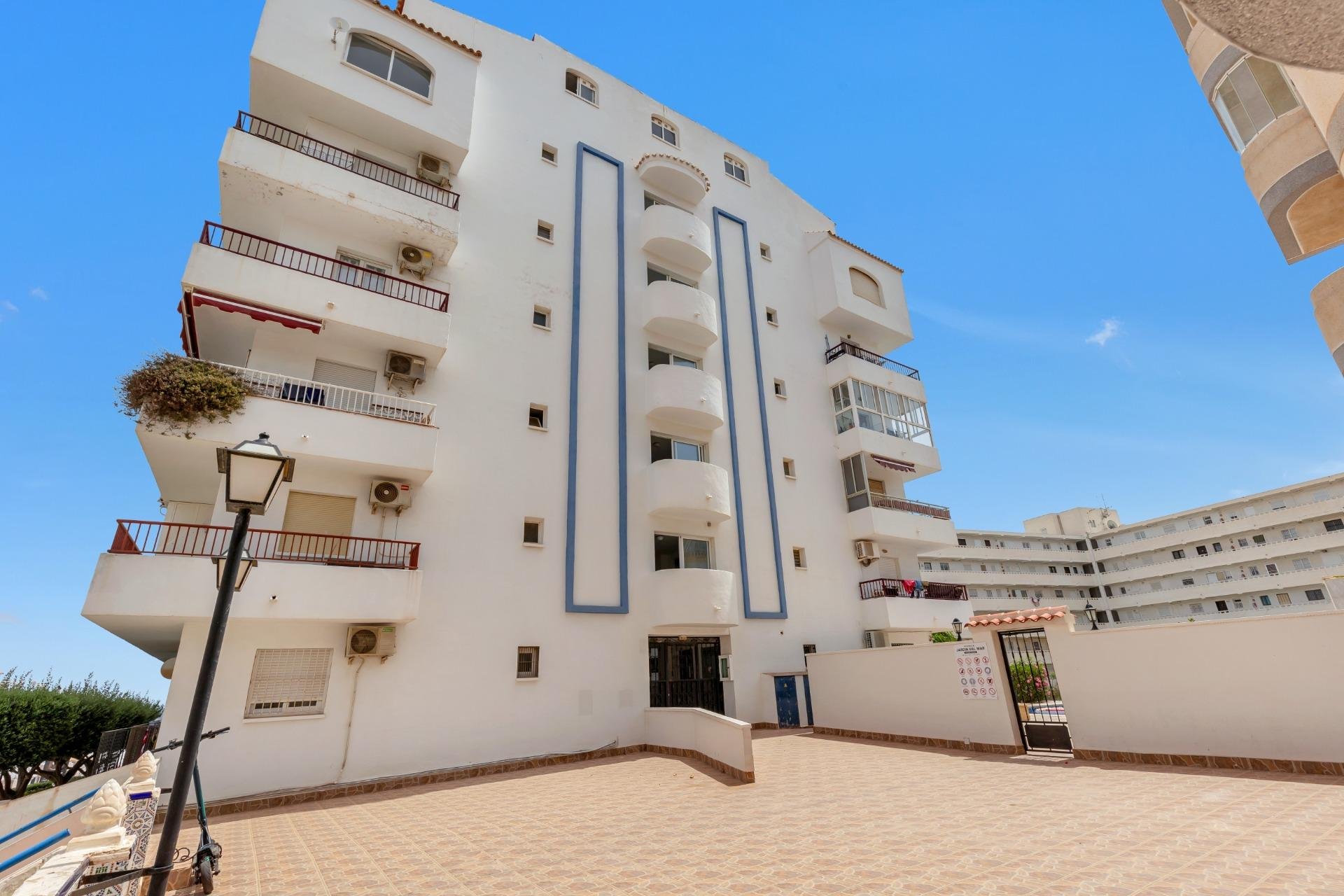 Resale - Apartment - Torrevieja - Torre la mata