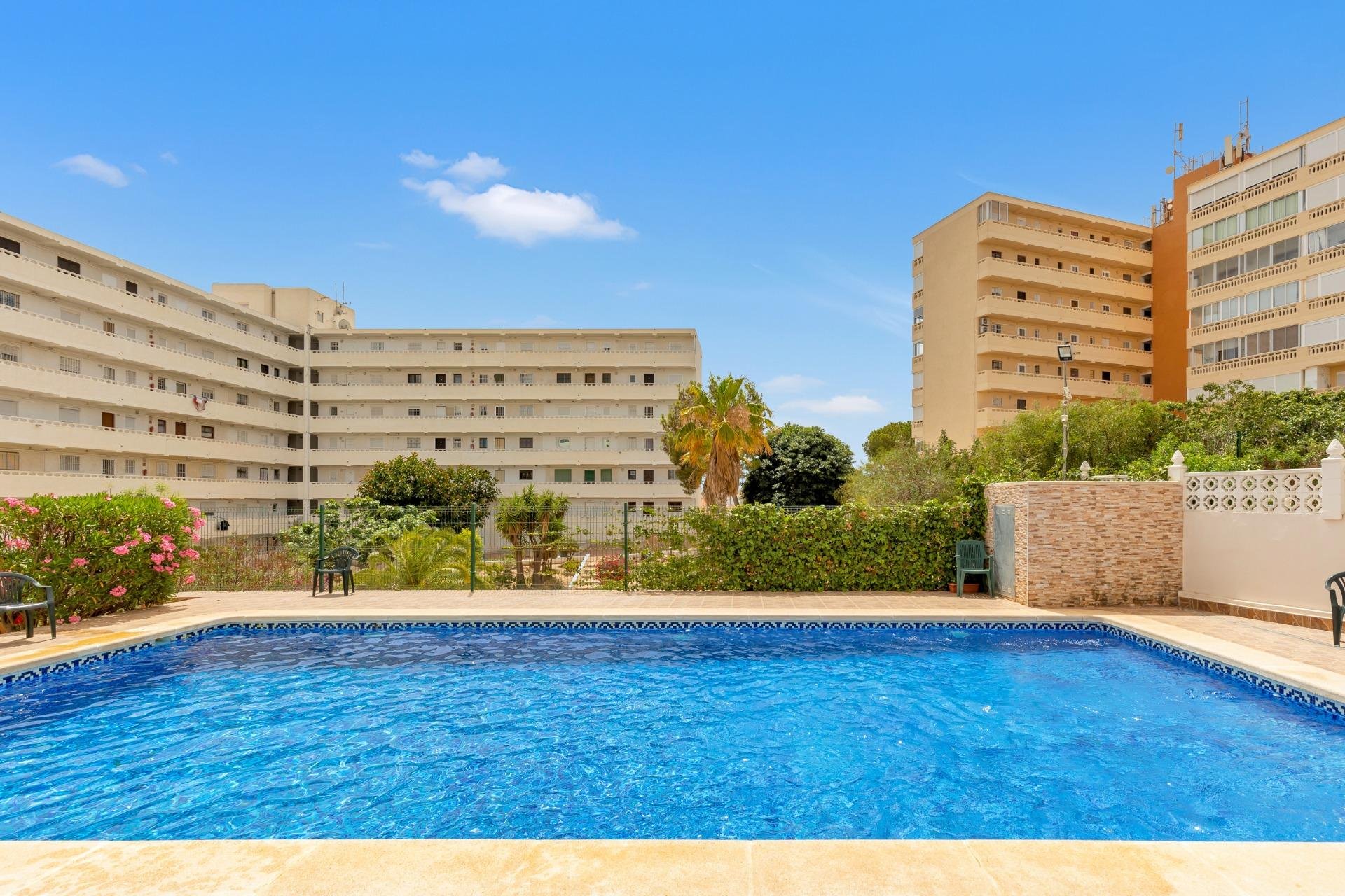 Resale - Apartment - Torrevieja - Torre la mata