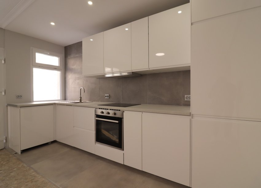 Resale - Apartment - Torrevieja - Torre La Mata