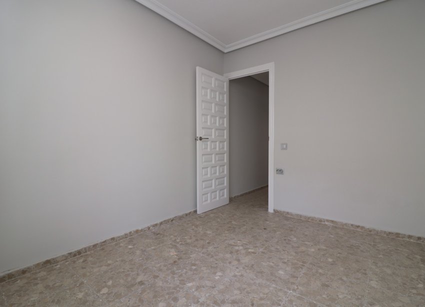 Resale - Apartment - Torrevieja - Torre La Mata