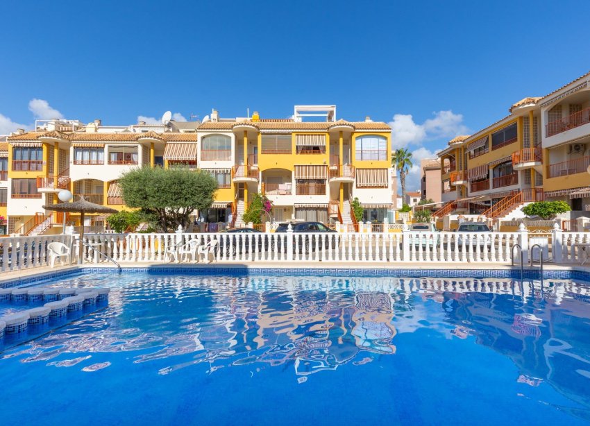 Resale - Apartment - Torrevieja - Torreblanca