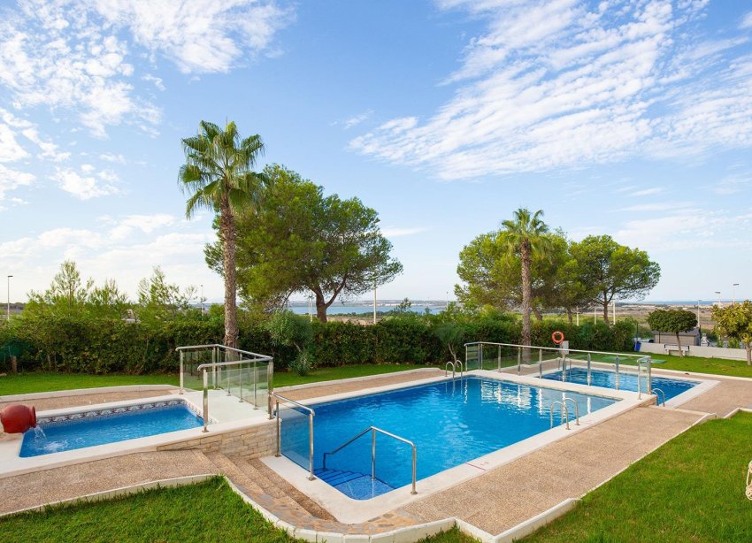 Resale - Apartment - Torrevieja - Torreblanca