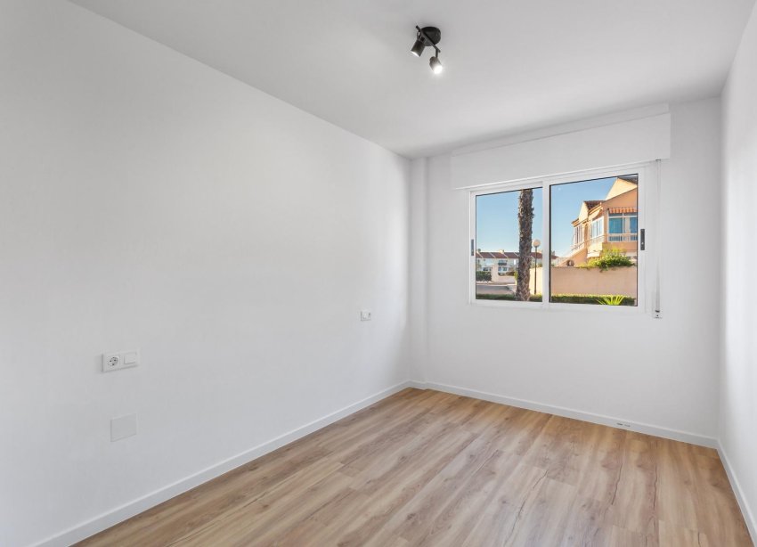 Resale - Apartment - Torrevieja - Torreblanca