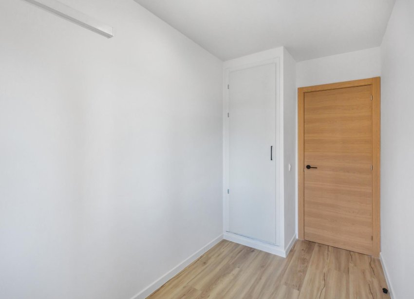 Resale - Apartment - Torrevieja - Torreblanca