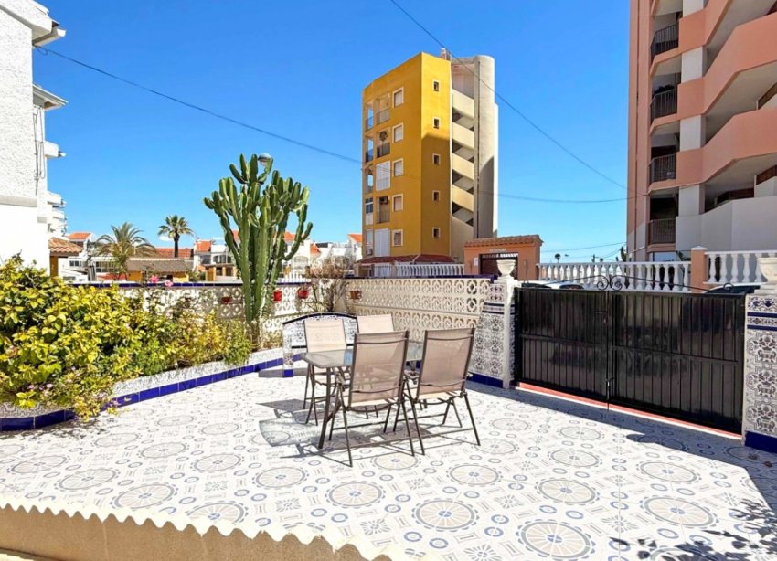 Resale - Apartment - Torrevieja - Torrelamata - La Mata