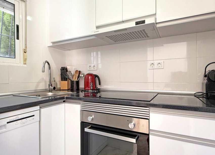 Resale - Apartment - Torrevieja - Torrelamata - La Mata