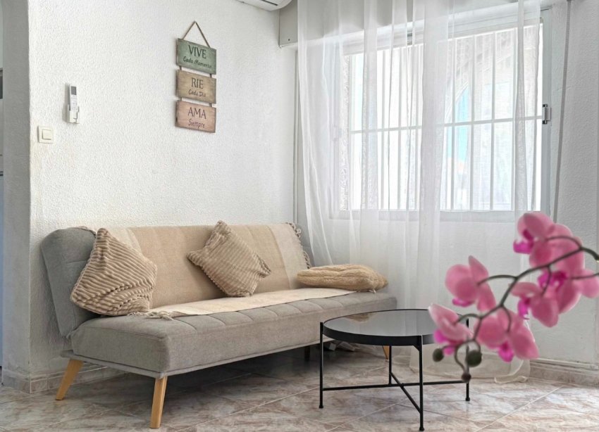 Resale - Apartment - Torrevieja - Torrelamata - La Mata