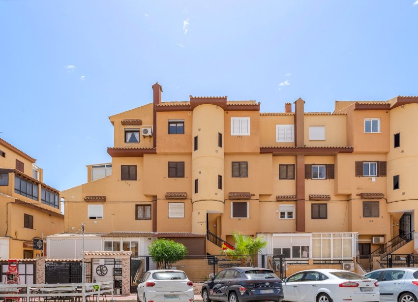 Resale - Apartment - Torrevieja - Torrevieja - Aguas Nuevas