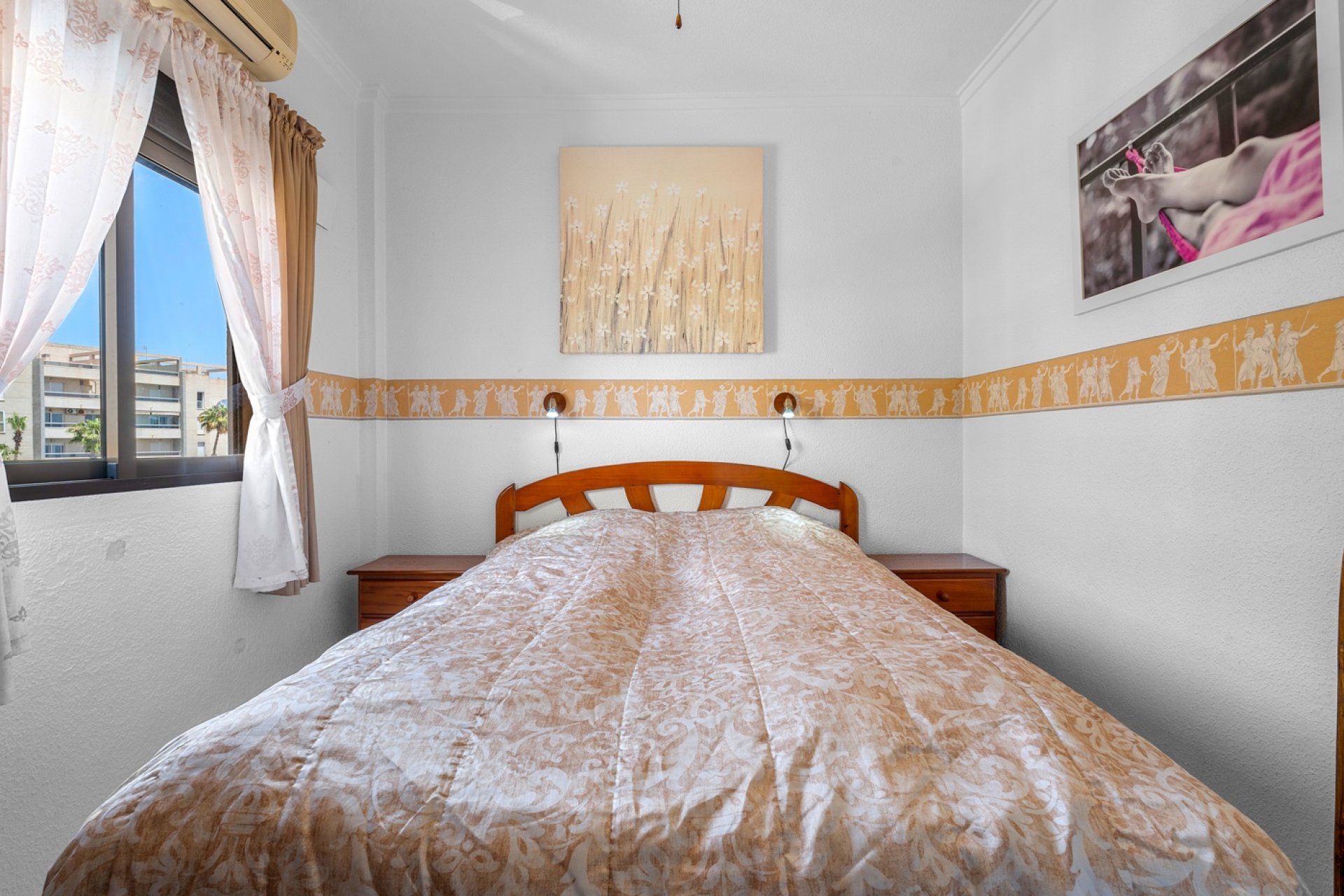 Resale - Apartment - Torrevieja - Torrevieja - Aguas Nuevas