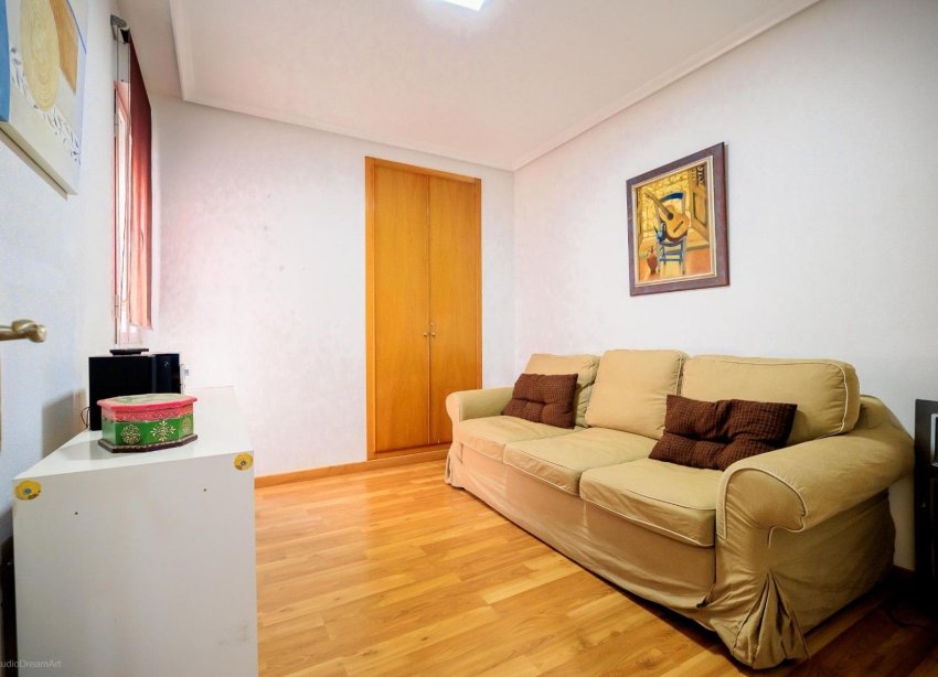 Resale - Apartment - Torrevieja - torrevieja