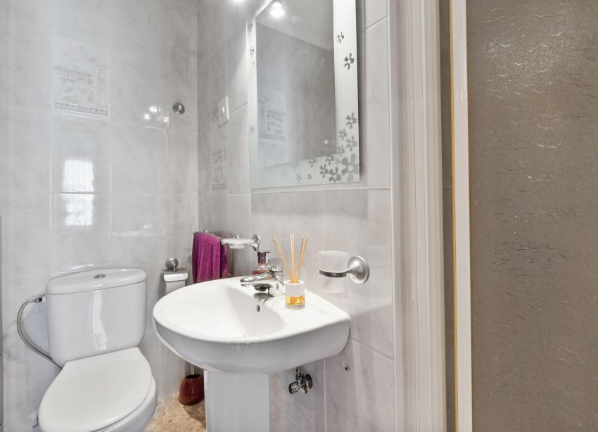 Resale - Apartment - Torrevieja - torrevieja