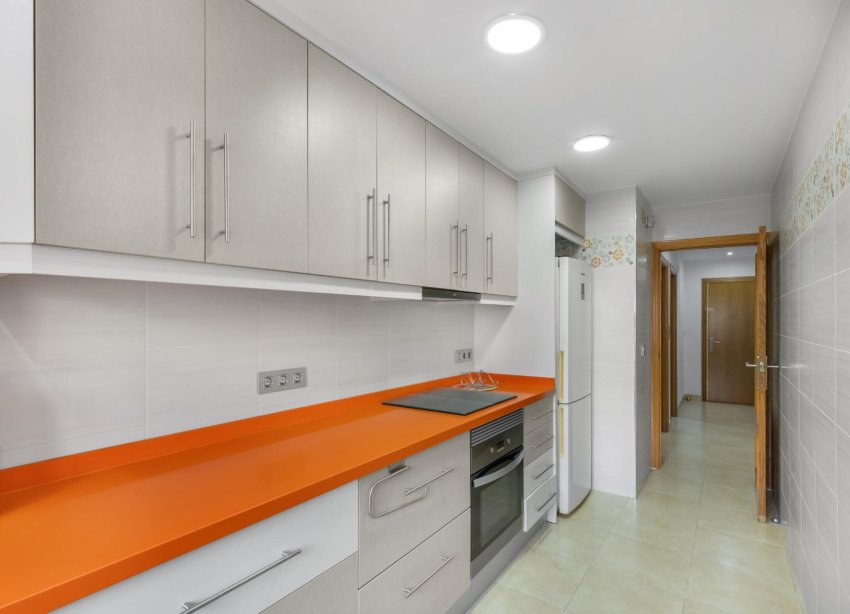 Resale - Apartment - Torrevieja - torrevieja