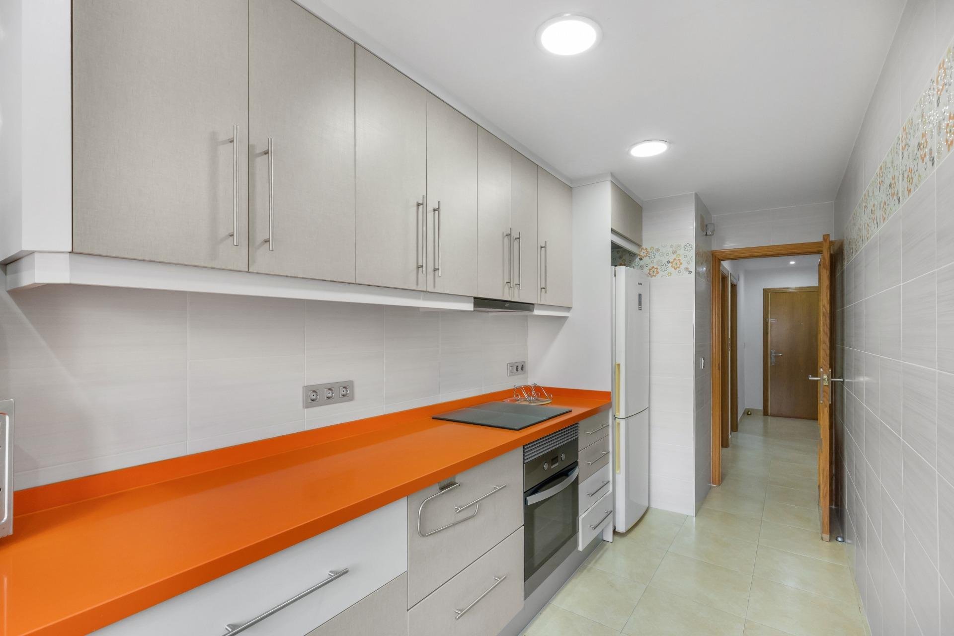 Resale - Apartment - Torrevieja - torrevieja