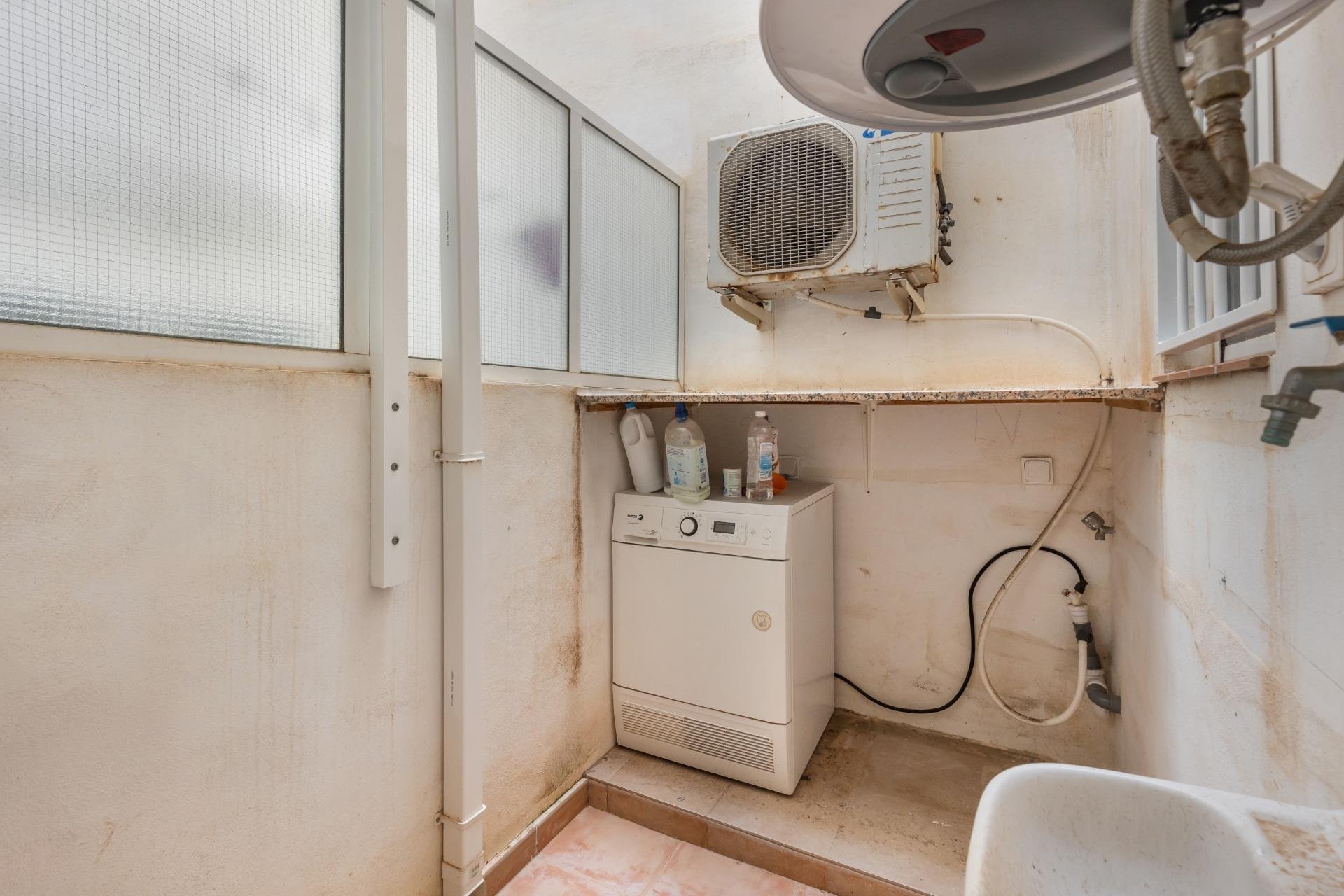 Resale - Apartment - Torrevieja - torrevieja