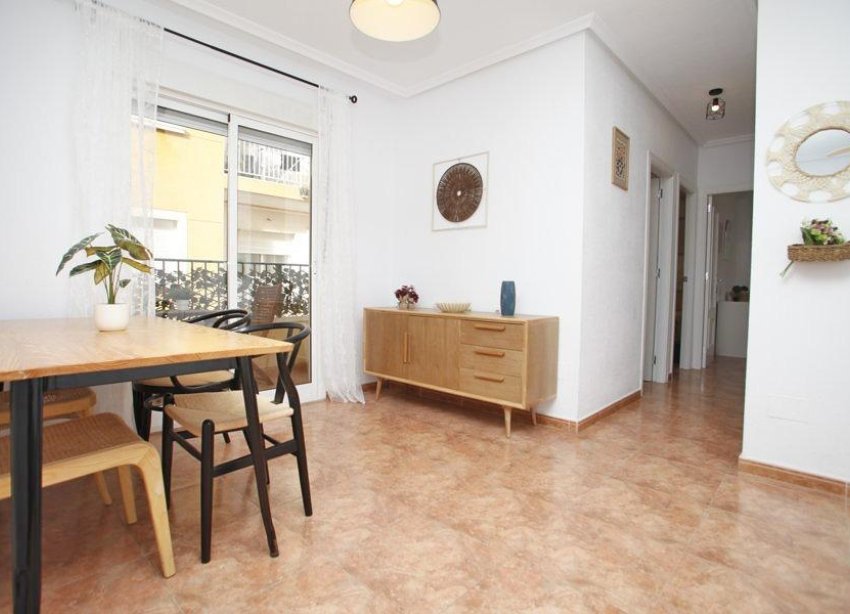 Resale - Apartment - Torrevieja - torrevieja