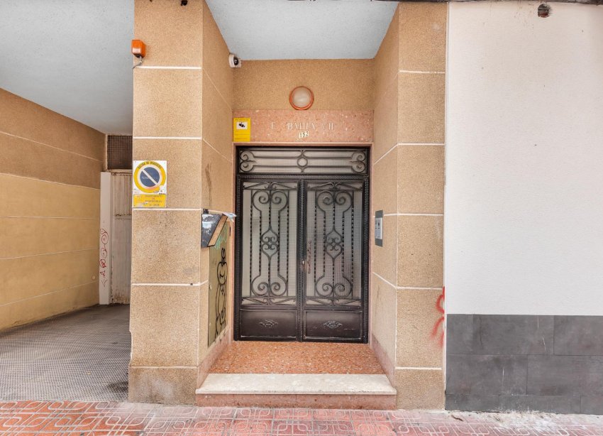 Resale - Apartment - Torrevieja - torrevieja