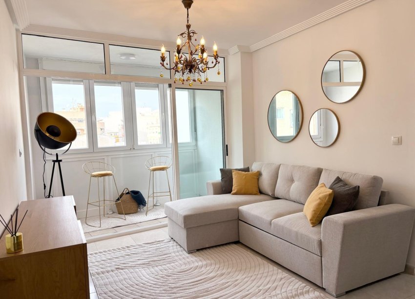 Resale - Apartment - Torrevieja - torrevieja