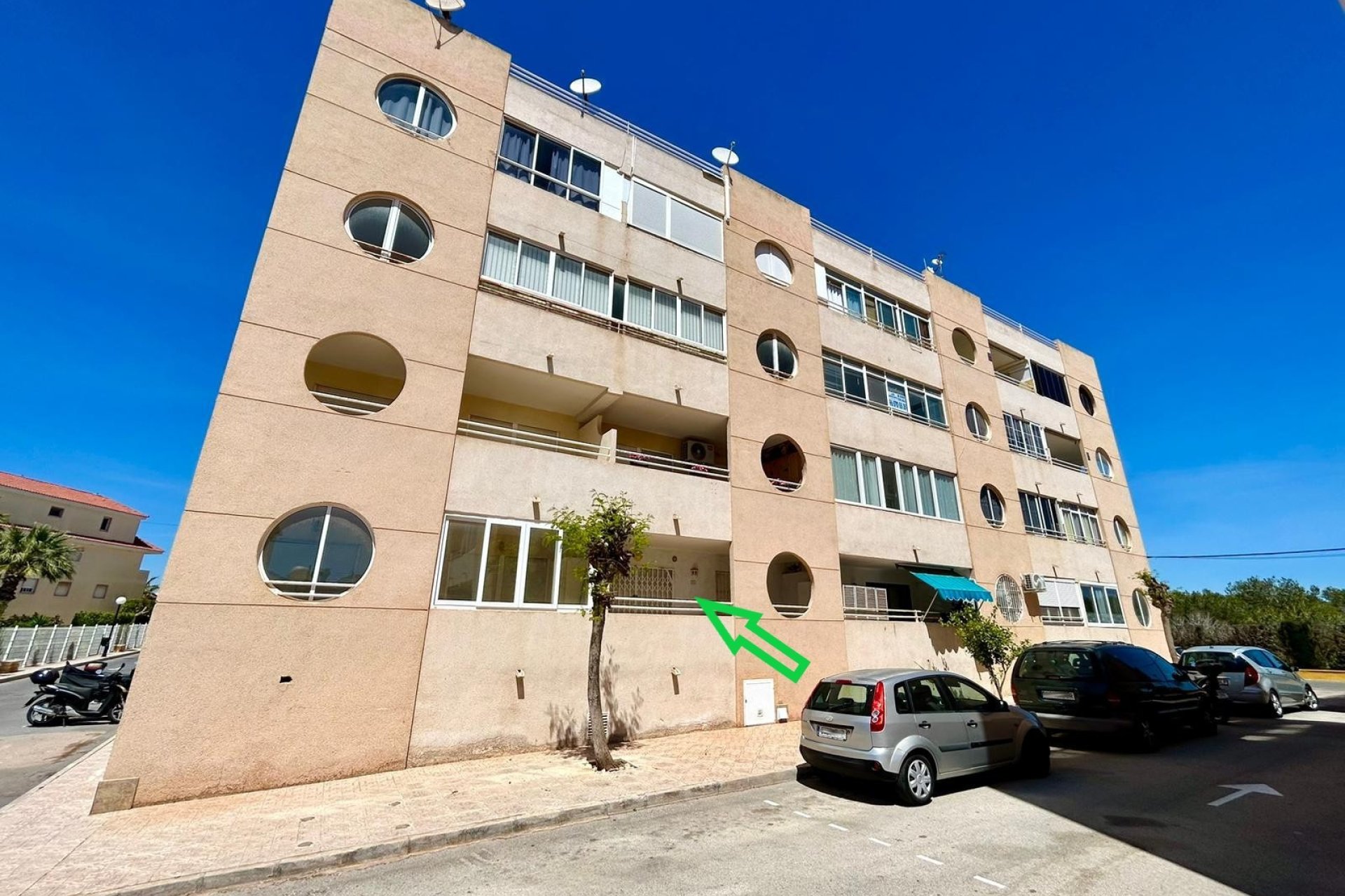 Resale - Apartment - Torrevieja - Urbanización San Luis