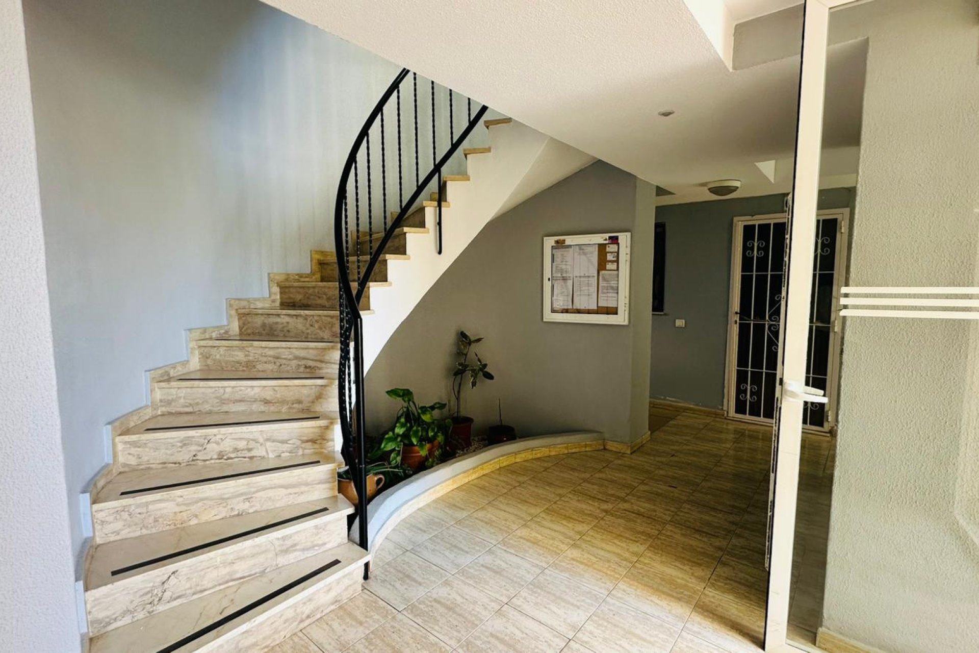 Resale - Apartment - Torrevieja - Urbanización San Luis