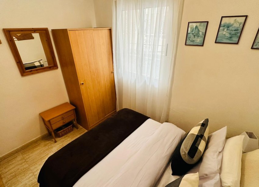 Resale - Apartment - Torrevieja - Urbanización San Luis