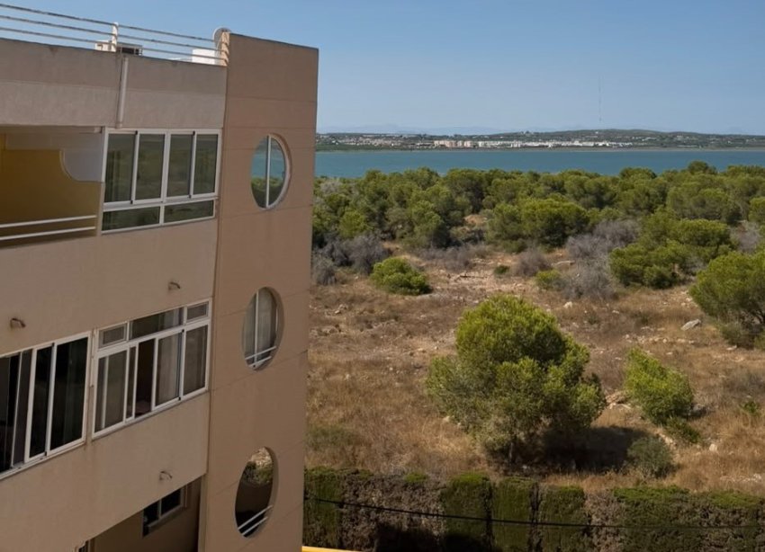Resale - Apartment - Torrevieja - Urbanización San Luis