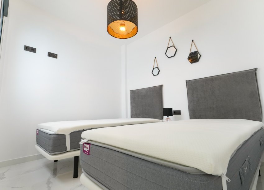 Resale - Apartment - Torrevieja