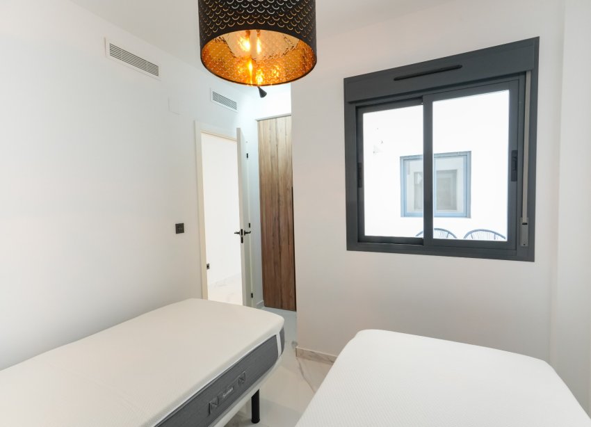 Resale - Apartment - Torrevieja