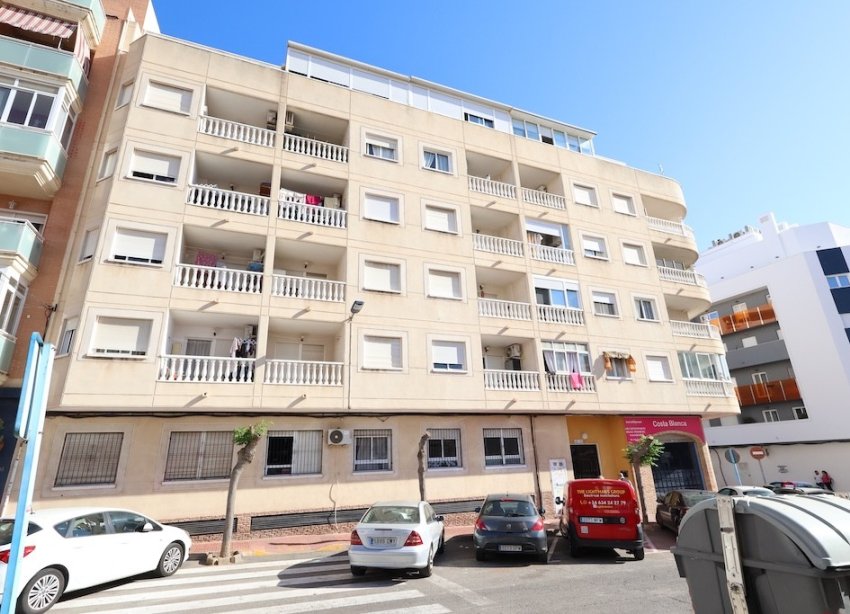 Resale - Apartment - Torrevieja