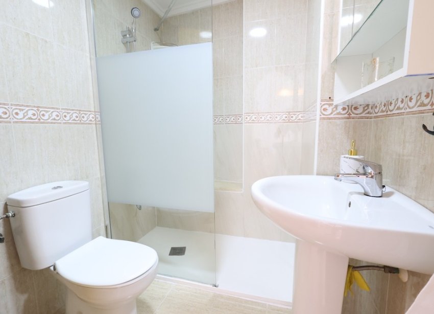 Resale - Apartment - Torrevieja