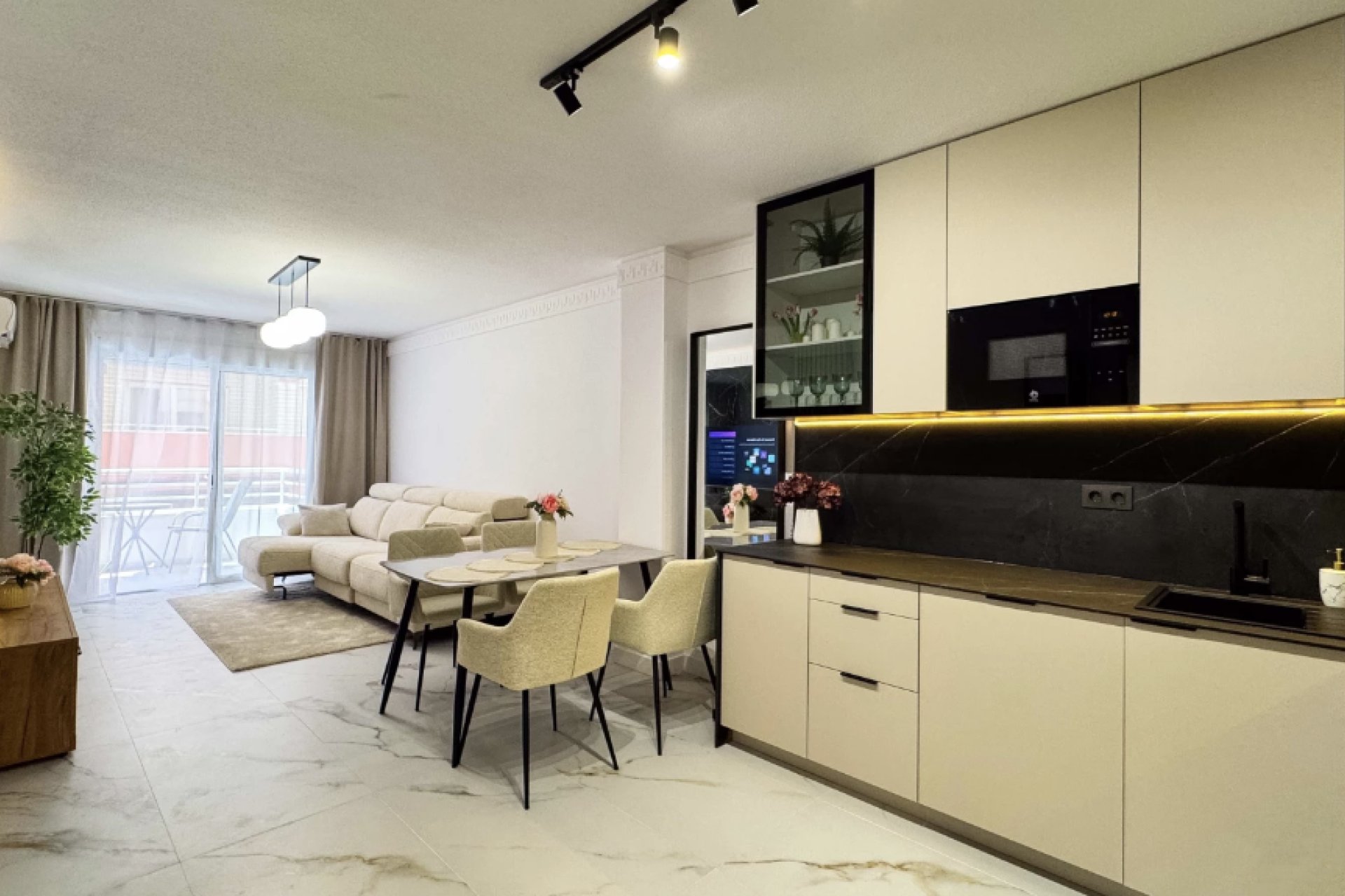 Resale - Apartment - Torrevieja