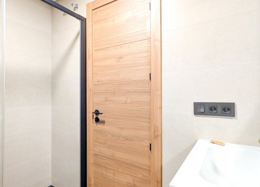 Resale - Apartment - Torrevieja