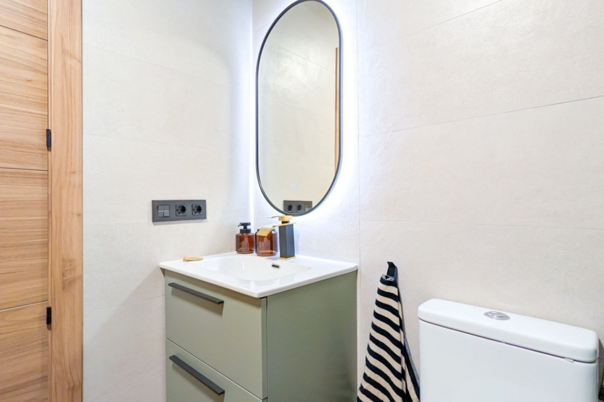 Resale - Apartment - Torrevieja