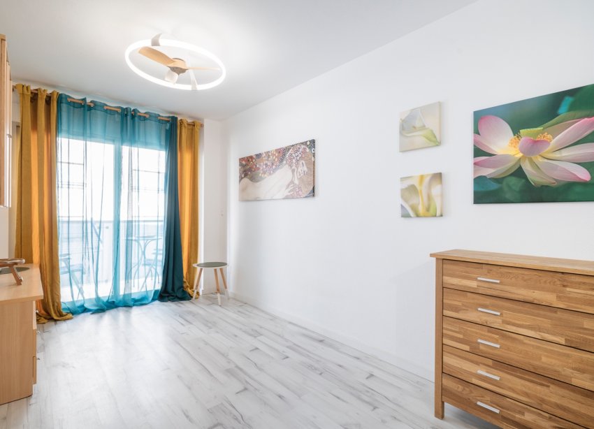 Resale - Apartment - Torrevieja