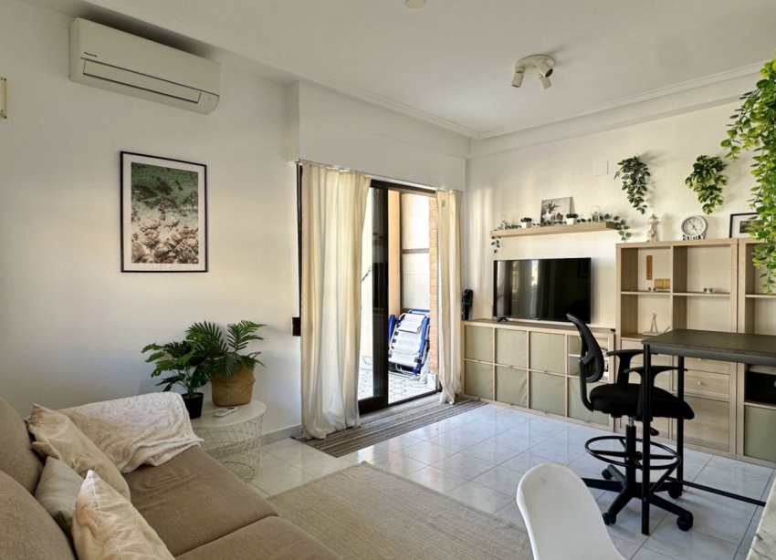 Resale - Apartment - Torrevieja