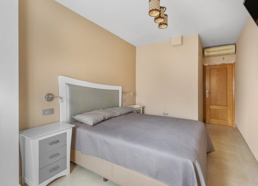 Resale - Apartment - Torrevieja