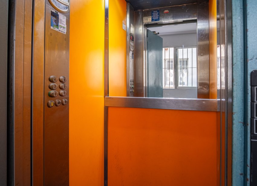 Resale - Apartment - Torrevieja