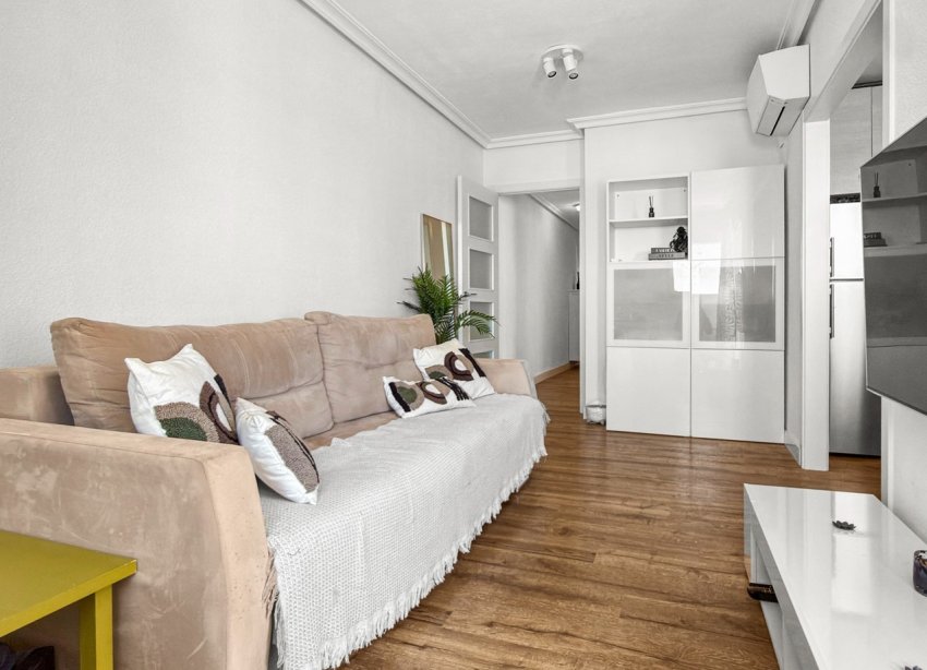 Resale - Apartment - Torrevieja
