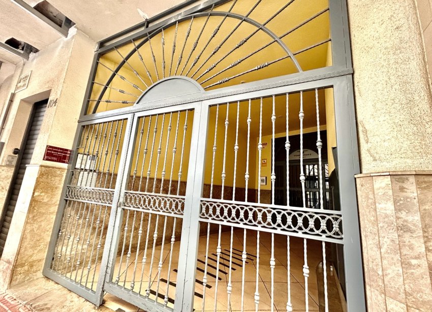 Resale - Apartment - Torrevieja