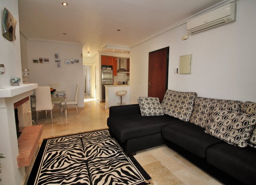 Resale - Apartment - Villamartin - PAU 8