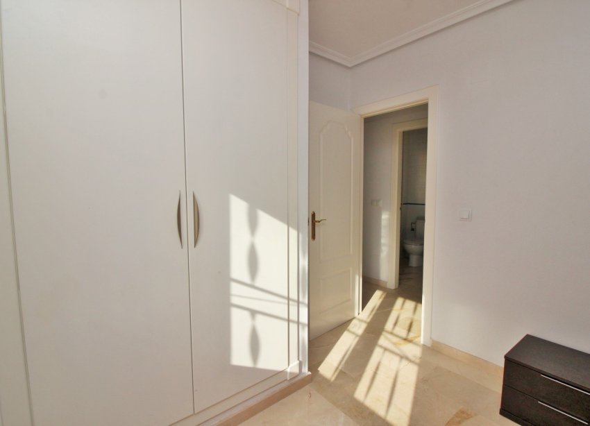 Resale - Apartment - Villamartin - PAU 8