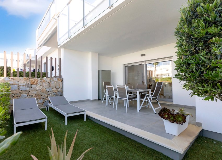 Resale - Apartment - Vistabella Golf