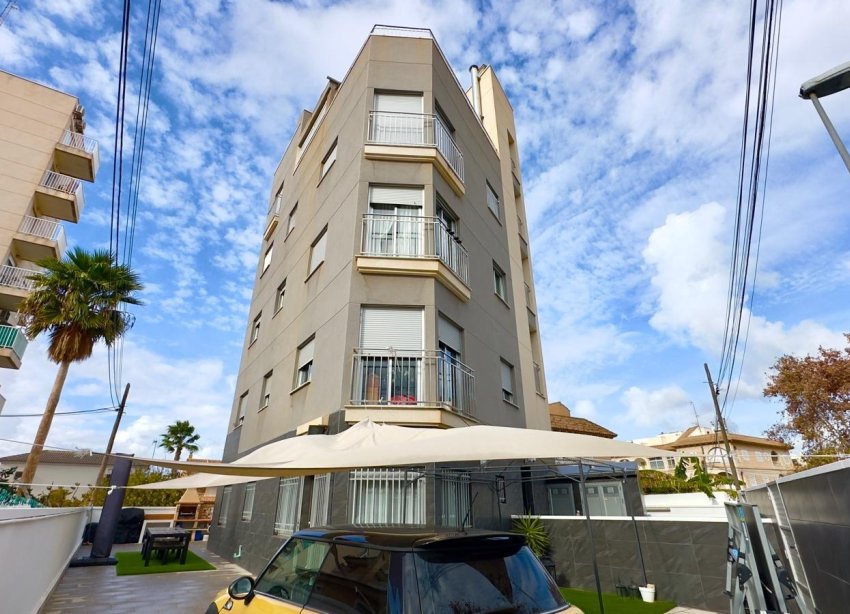 Resale - Building - Torrevieja - Playa del Cura