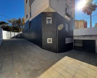 Resale - Building - Torrevieja - Playa del Cura